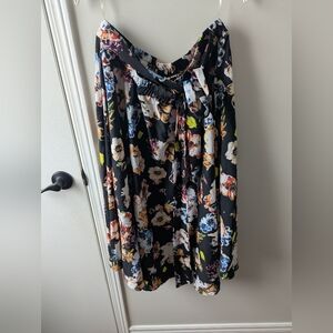 NWOT Elegant Floral A-Line Skirt in Black